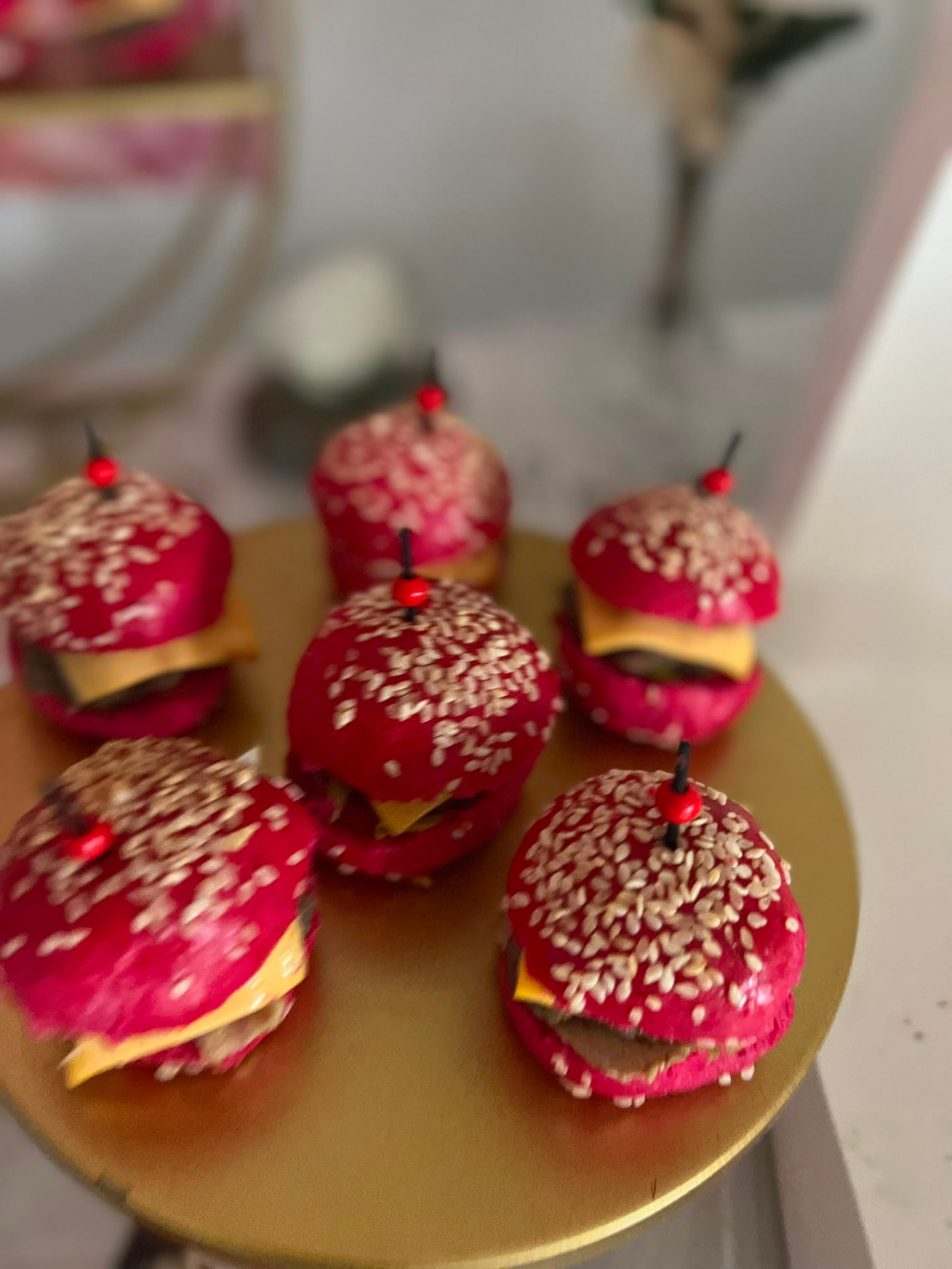 Mini burgers buns betterave